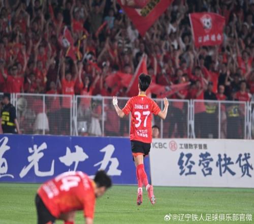 罗與曼聯達,成離隊共識,即刻啟程,90vs足球比分,90vs比分官网,90vs体育,90vs网页版,90vsapp下载电脑版